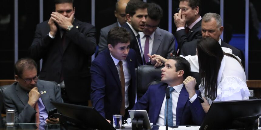 pec-da-blindagem-se-estendera-a-deputados-estaduais-e-distritais