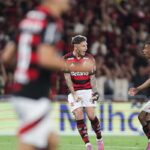 com-direito-a-gol-relampago,-flamengo-derrota-estudiantes-no-maracana