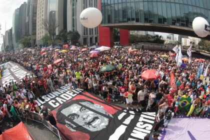 multidoes-ocupam-capitais-contra-anistia-e-pec-da-blindagem