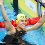 carol-santiago-e-tricampea-mundial-dos-100m-costas-em-singapura