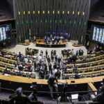 pl-que-isenta-ir-ate-r$-5-mil-sera-votado-na-quarta,-1o-de-outubro