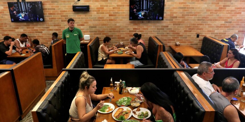 setor-de-alimentacao-tem-43%-das-empresas-com-lucro-em-agosto