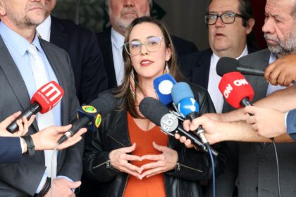 presidenta-do-psol-tem-visto-cancelado-pelos-estados-unidos