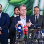 tarcisio-instala-gabinete-de-crise-e-nega-ligacao-do-pcc-com-metanol