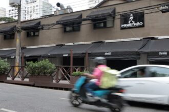 sp-tem-6-estabelecimentos-fechados-por-suspeita-de-bebida-adulterada