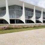 lula-elogia-plebiscito-sobre-taxacao-de-ricos-e-contra-escala-6×1