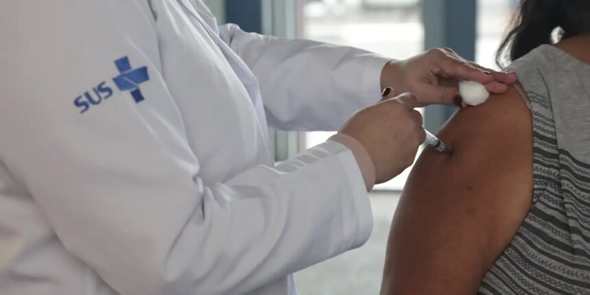 vacinacao-de-paises-vizinhos-tambem-impacta-o-brasil,-diz-opas