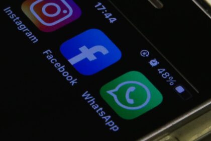 agu-pede-que-redes-sociais-removam-desinformacao-sobre-cnu-2025