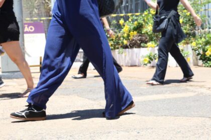 cnu:-escola-em-manaus-fica-sem-energia-e-candidatos-terao-tempo-extra