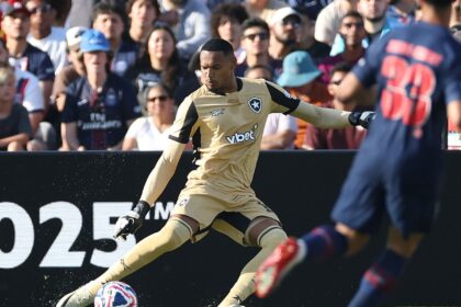 ederson-se-machuca-e-john,-ex-botafogo,-e-convocado-para-amistosos