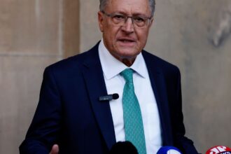 estamos-muito-otimistas,-diz-alckmin-apos-conversa-de-lula-e-trump