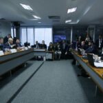 dino-autoriza-silencio-de-presidente-de-sindicato-na-cpmi-do-inss