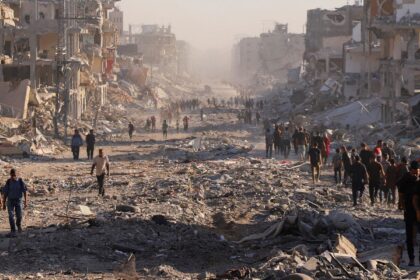 moradores-de-gaza-voltam-para-casas-destruidas