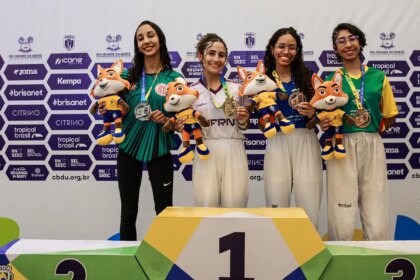 atleta-do-taekwondo-se-despede-de-seu-ultimo-jubs-com-tricampeonato