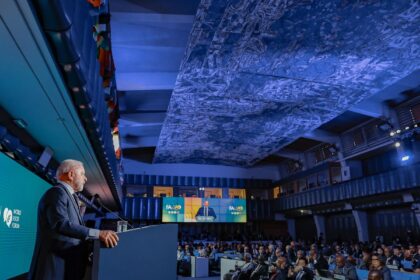 fome-e-irma-da-guerra-e-inimiga-da-democracia,-diz-lula
