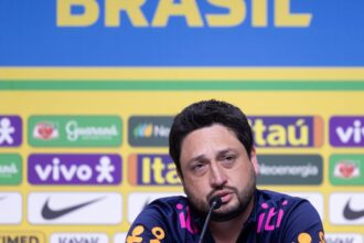 programa-stadium,-da-tv-brasil,-apresenta-entrevista-com-arthur-elias