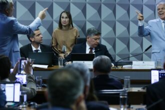 ex-presidente-do-inss-se-nega-a-responder-perguntas-de-relator-da-cpi