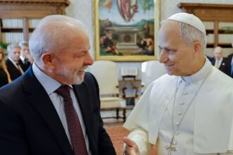 lula-se-reune-com-papa-leao-xiv,-pela-primeira-vez,-no-vaticano