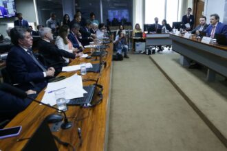 haddad-diz-que-cortar-beneficios-tributarios-e-combater-privilegios