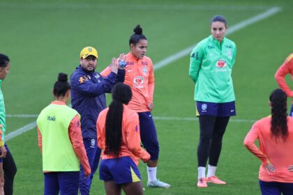 selecao-feminina-realiza-primeiro-treino-para-amistosos-na-europa