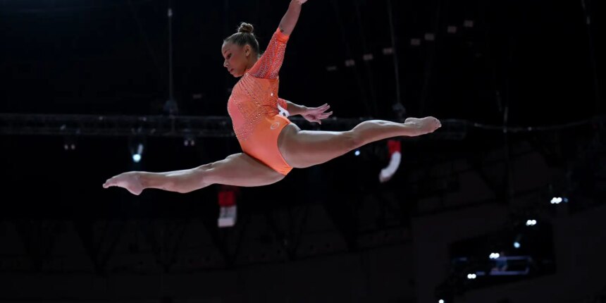 flavia-saraiva-vai-a-final-da-trave-no-mundial-de-ginastica-artistica