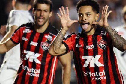 triunfo-do-vitoria-embola-luta-contra-rebaixamento-no-brasileirao