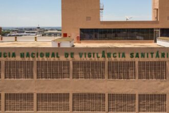 anvisa-proibe-lote-falso-de-cha-e-suplementos-inseguros-para-o-consumo