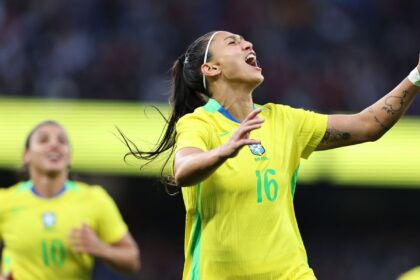 com-uma-a-menos,-selecao-feminina-vence-amistoso-contra-inglaterra