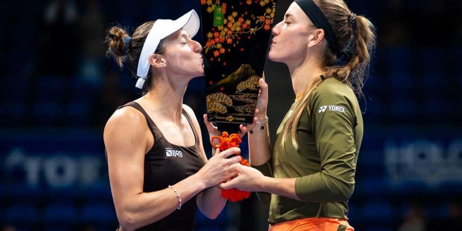 luisa-stefani-vence-wta-500-de-toquio-e-leva-4o-titulo-na-temporada