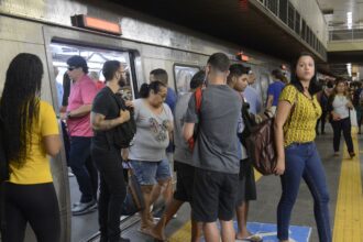 metro-do-rio-resolve-problema-de-sinalizacao-e-trens-voltam-a-operar