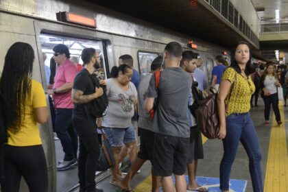 metro-do-rio-resolve-problema-de-sinalizacao-e-trens-voltam-a-operar