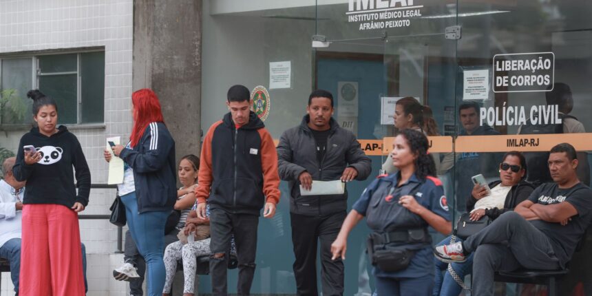 apos-operacao,-complexos-da-penha-e-do-alemao-nao-retomaram-a-rotina