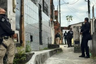 bahia-e-ceara:-operacao-contra-o-comando-vermelho-prende-35-pessoas