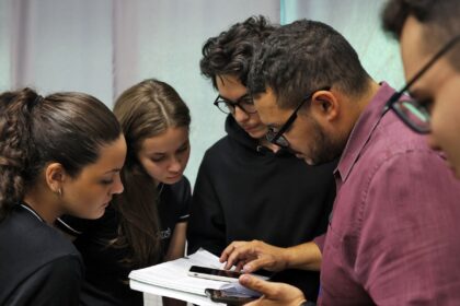 relacao-com-professor-ajuda-aluno-na-construcao-de-proposito-de-vida