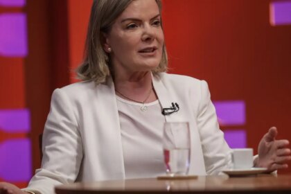 governo-e-contra-equiparar-faccoes-ao-terrorismo,-diz-gleisi-hoffmann