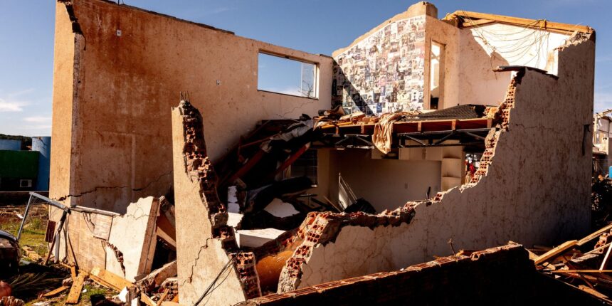 familias-atingidas-por-tempestade-no-parana-vao-receber-ate-r$-50-mil