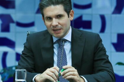 motta-defende-relator-e-nega-retirada-de-poderes-da-policia-federal