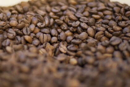 trump-diz-que-reduzira-tarifas-para-importacao-de-cafe