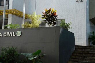 policia-desarticula-fabricacao-ilegal-de-armas-na-baixada-fluminense