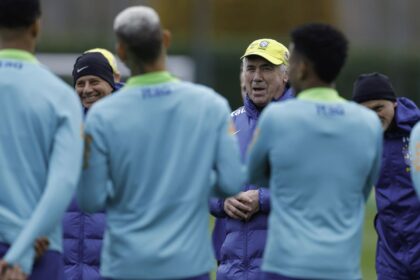 ancelotti-comeca-a-esbocar-equipe-para-amistoso-contra-o-senegal