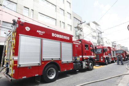 explosao-de-galpao-com-fogos-de-artificio-mata-uma-pessoa-em-sao-paulo
