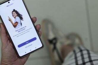 participantes-do-enem-podem-estudar-por-aplicativo-do-mec