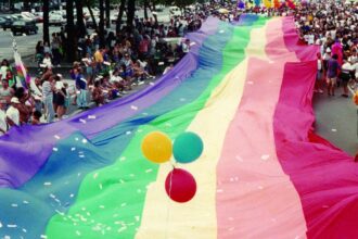 ha-30-anos,-marcha-no-rio-inaugurava-paradas-do-orgulho-lgbt-no-brasil