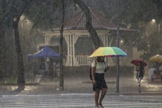 inmet-alerta-para-tempestades-em-tres-estados-ate-amanha;-veja-onde