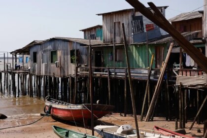 cop30:-vila-da-barca,-em-belem,-expoe-desafios-da-justica-climatica