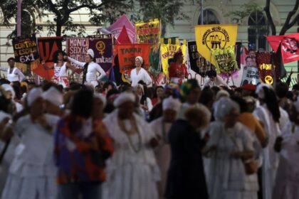 caravanas-saem-de-sp-rumo-a-marcha-das-mulheres-negras-em-brasilia