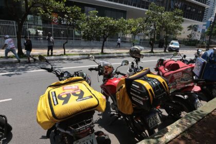 prefeitura-de-sp-pede-mais-prazo-para-liberacao-de-mototaxis-na-cidade