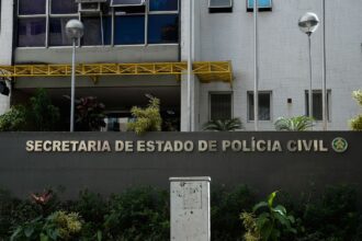 menino-e-baleado-na-perna-dentro-de-escola-em-operacao-policial-no-rio