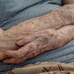 vigilancia-sanitaria-fecha-abrigo-com-idosos-em-condicoes-precarias