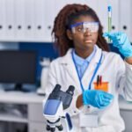 jovens-negros-chegam-a-universidade,-mas-nao-ao-mercado-de-trabalho